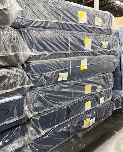 STEARNS AND FOSTER CLOSEOUT MATTRESS Image
